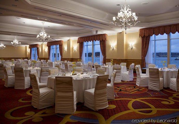 Marriott Harbourfront 4*